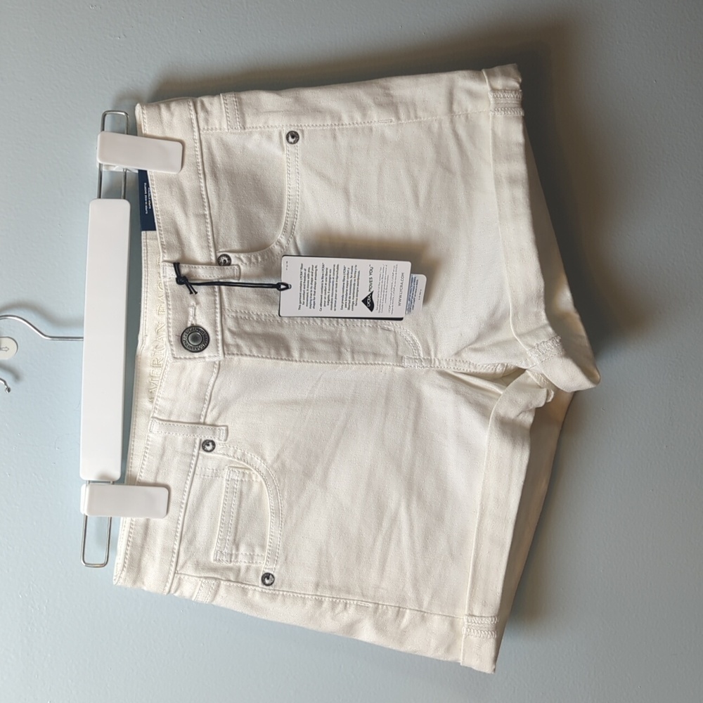 American Eagle Super Hi-Rise Shortie size 6